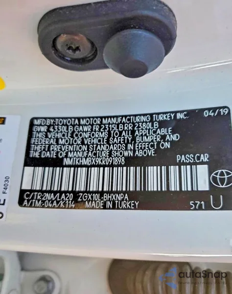 2019 Toyota C-Hr Xle z USA, uszkodzony, nr VIN NMTKHMBX9KR091898